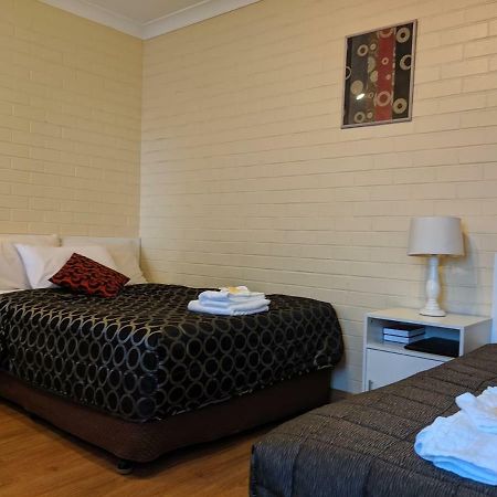 Bondi Motel Moree Buitenkant foto